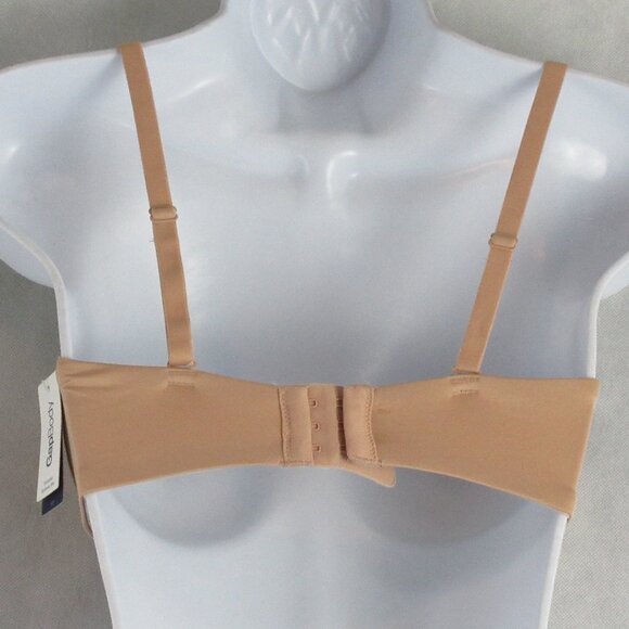 GAP GapBody Women's Everyday Essentials Multiway T-Shirt Bra, Brush Beige, 32D - Picture 2 of 7